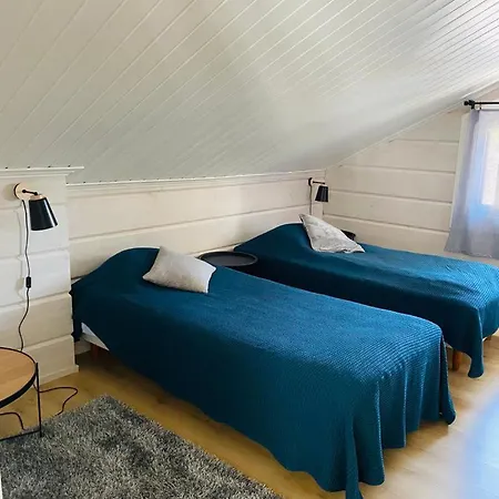 Levinkruunu A Visit *