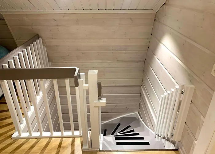 Levinkruunu A Visit Levi